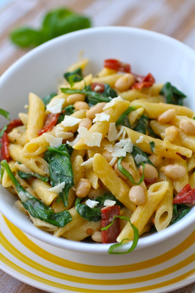 Creamy Pasta with White Beans and Spinach