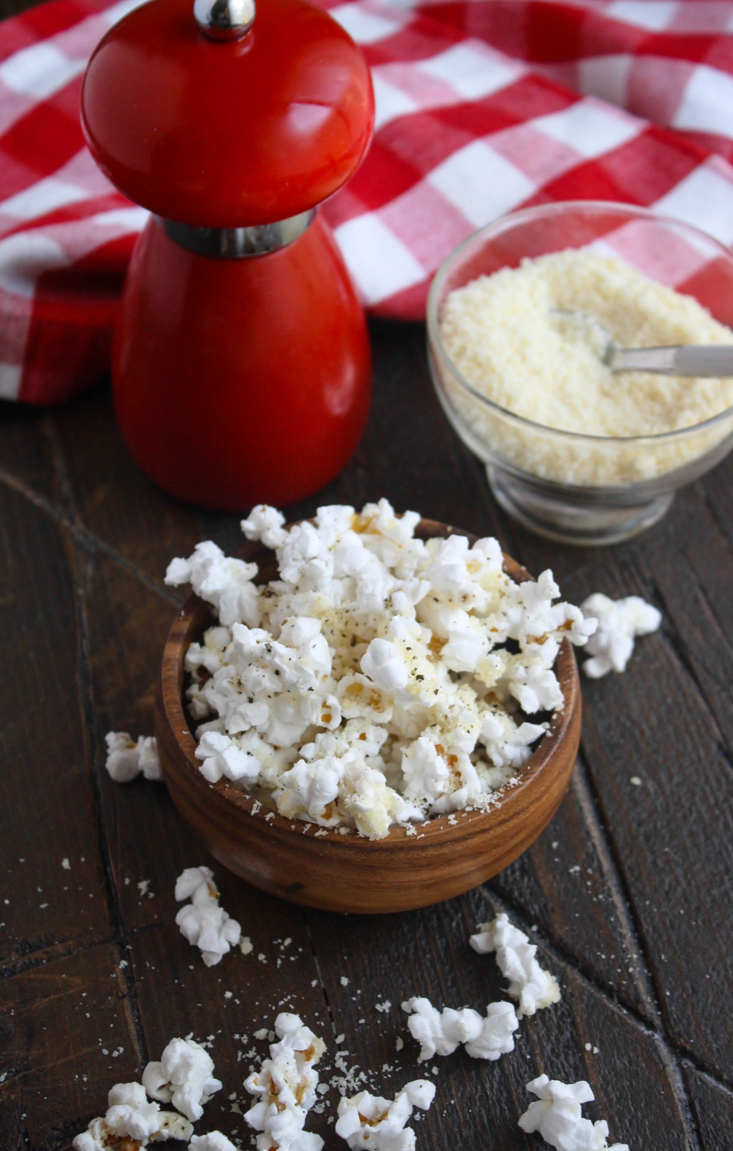 3 DIY Brown Paper Bag Microwave Popcorn Treats offer something for every taste. These treast make snacking fun!