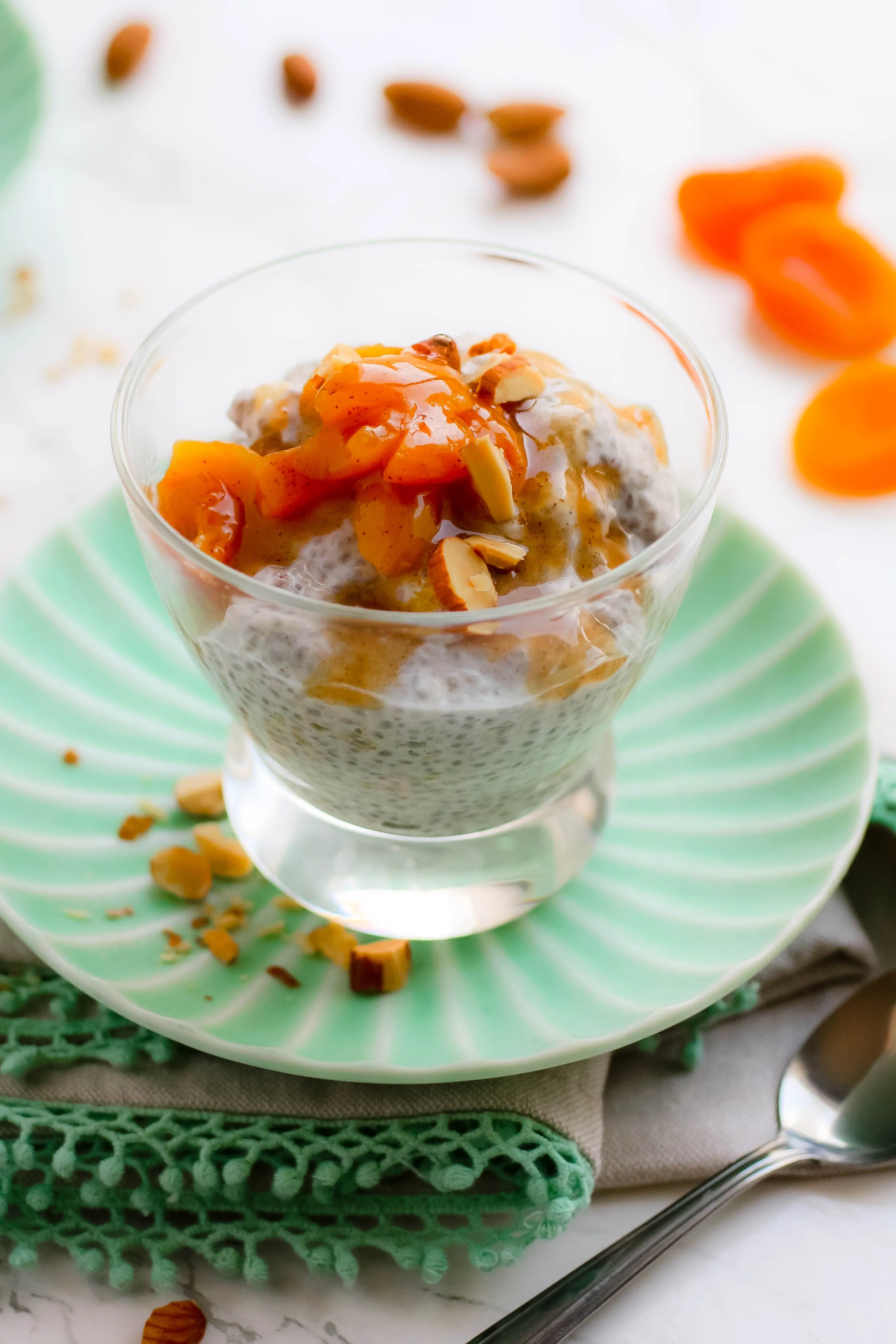 Almond-Apricot Breakfast Chia Pudding is perfect for breakfast! Almond-Apricot Breakfast Chia Pudding makes a great, healthy breakfast.