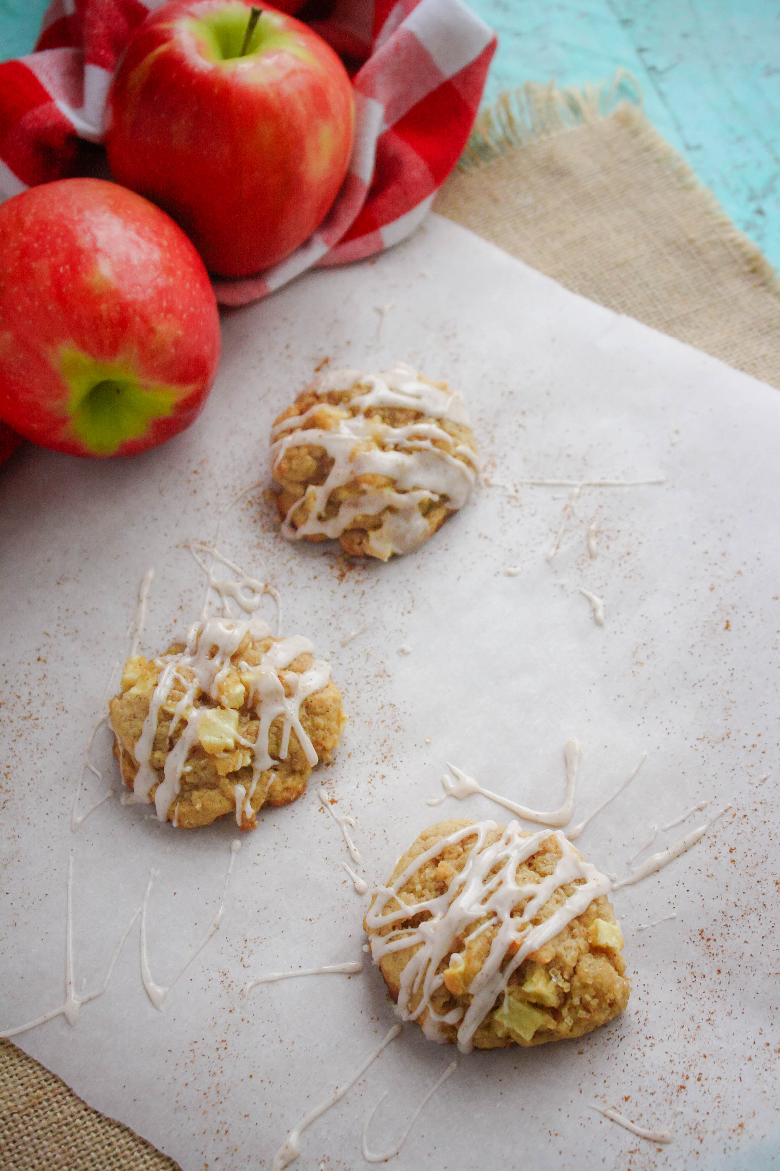 Apple Pie Cookies with Cinnamon Glaze are cookies you'll gobble up! Apple Pie Cookies with Cinnamon Glaze are tasty treats.