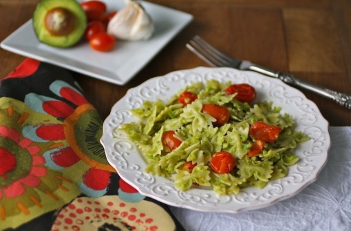 Creamy Avocado Pasta with Roasted Garlic and Tomatoes