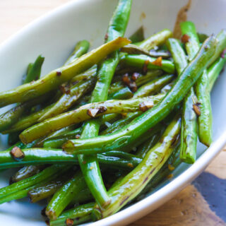 Balsamic Green Beans is a fab side dish, especially when you use seasonally fresh green beans. This side dish is quick and easy to make!