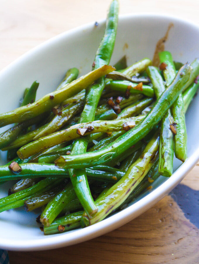 Balsamic Green Beans is a fab side dish, especially when you use seasonally fresh green beans. This side dish is quick and easy to make!