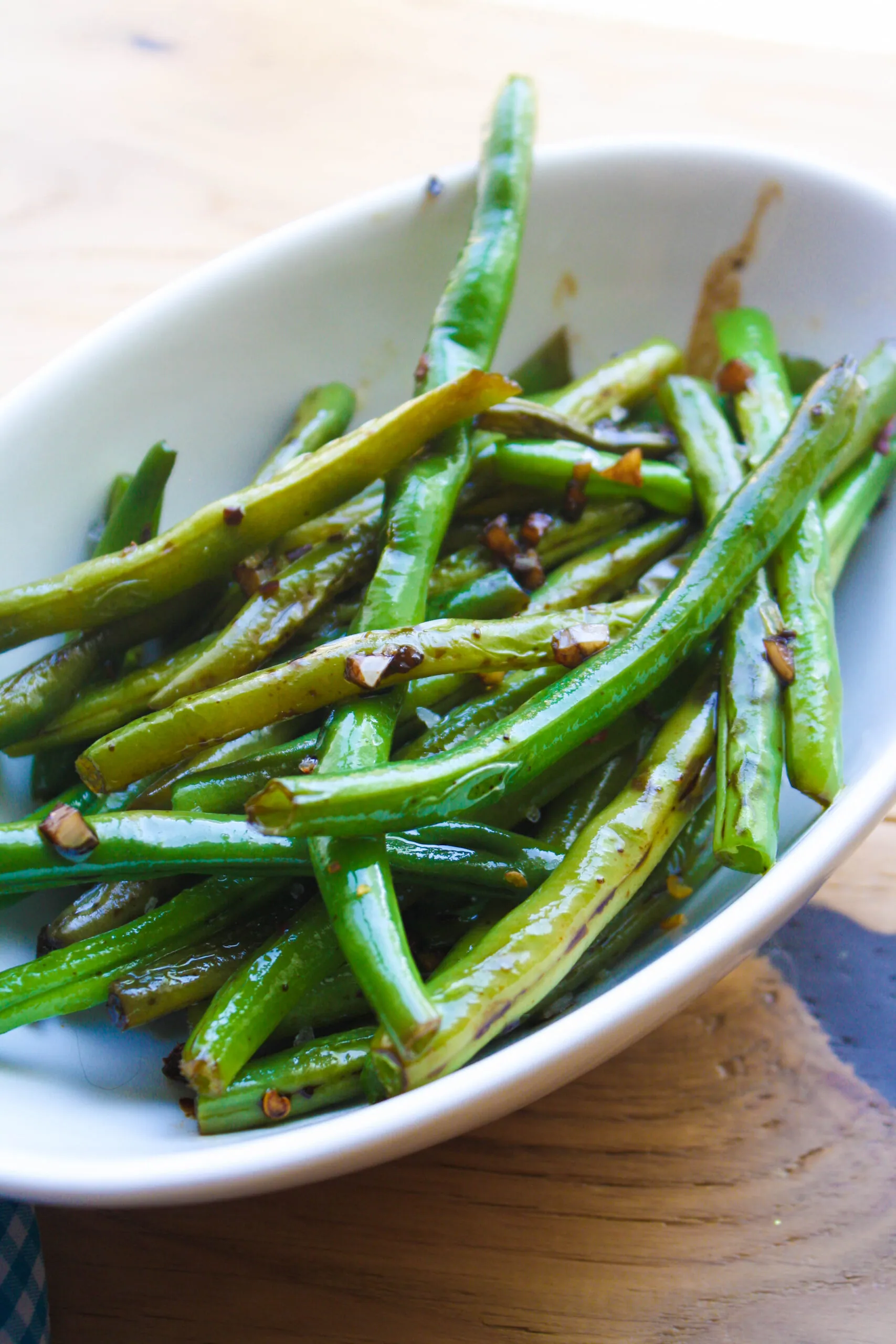 Balsamic Green Beans is a fab side dish, especially when you use seasonally fresh green beans. This side dish is quick and easy to make!