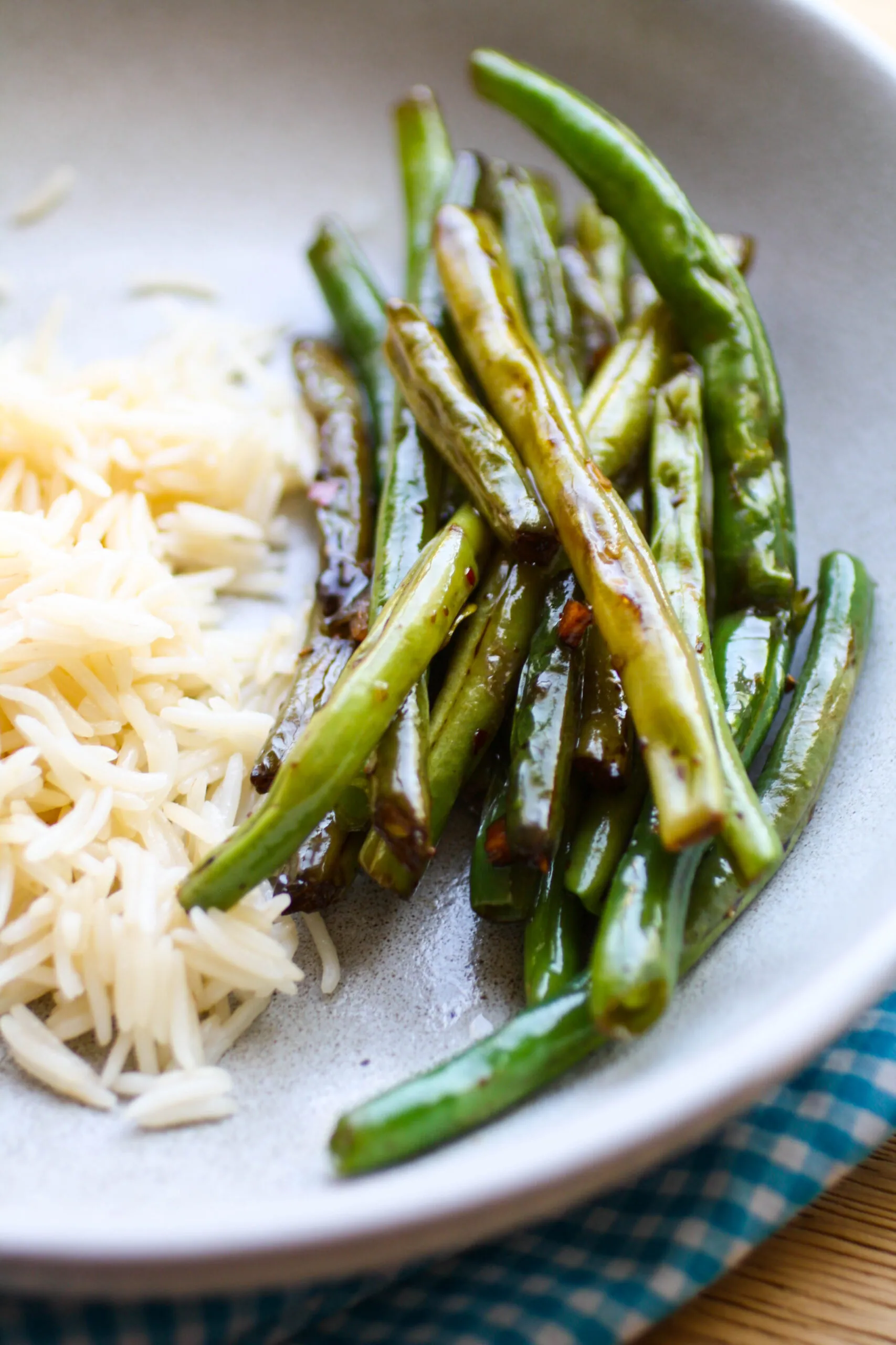 Balsamic green beans are ideal as a side dish for just about anything!