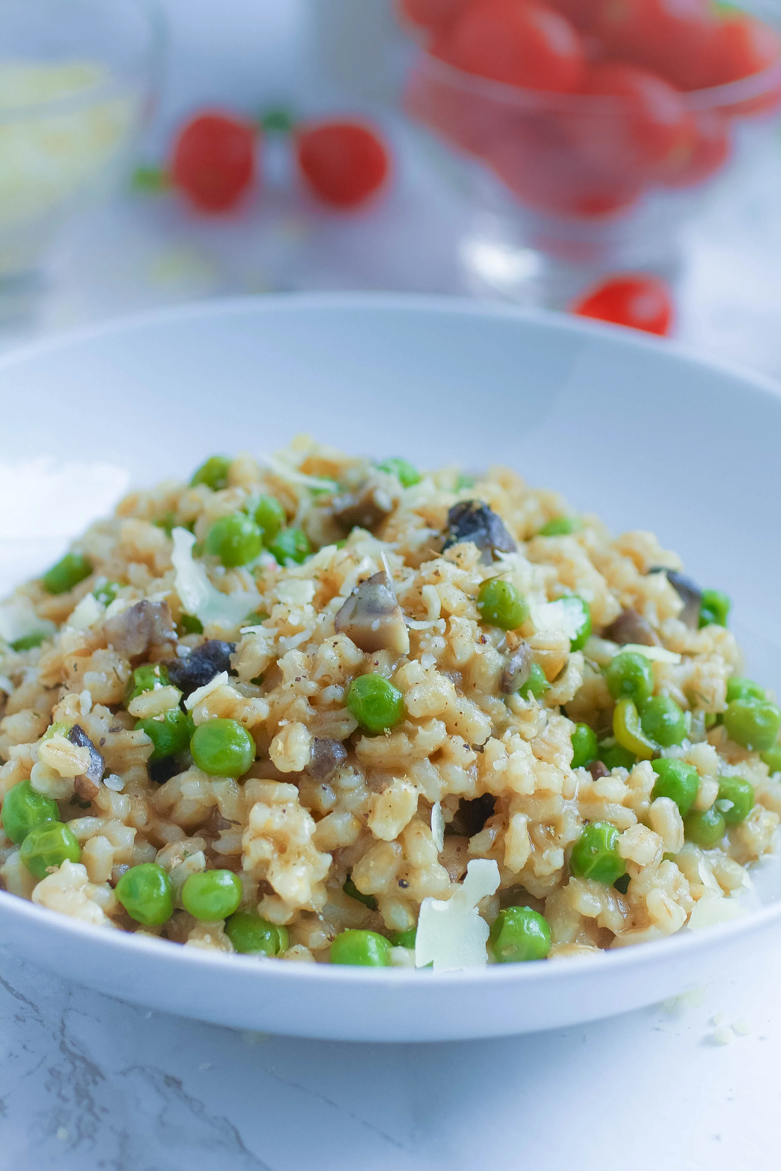 Barley Risotto with Mushrooms and Peas is a hearty meatless dish you'll love. Switch things up with Barley Risotto with Mushrooms and Peas.