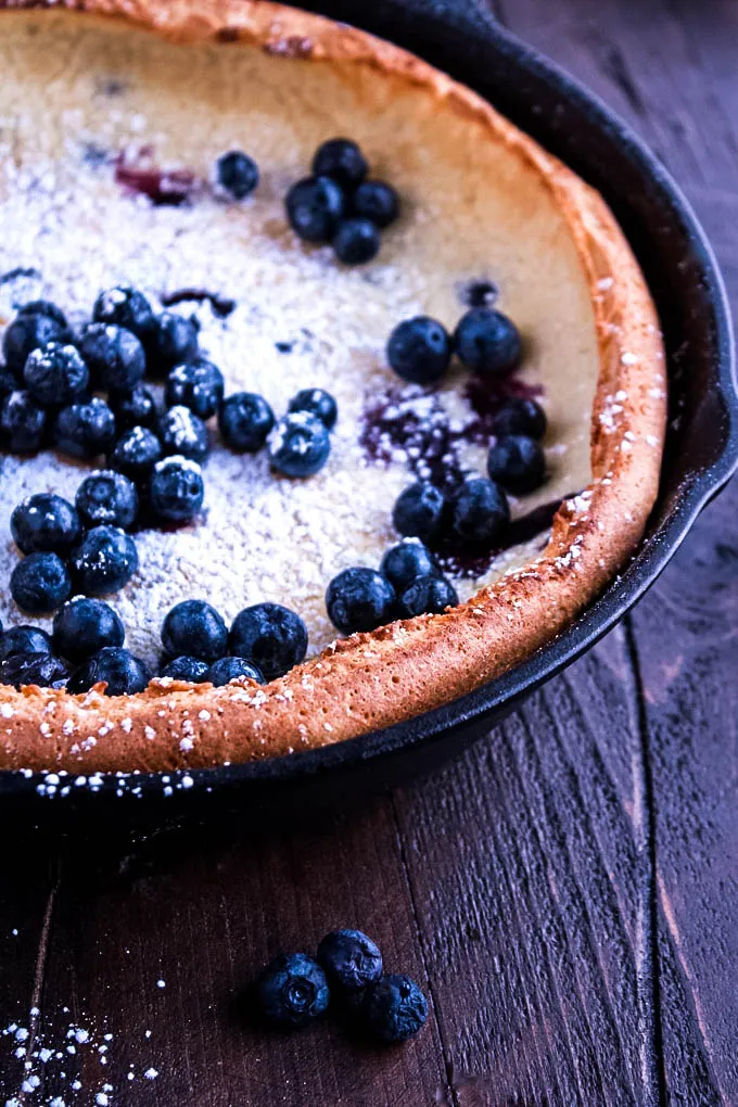 Blueberry Dutch Baby is the perfect breakfast dish for the weekend. You'll love Blueberry Dutch Baby Pancake for a special brunch.