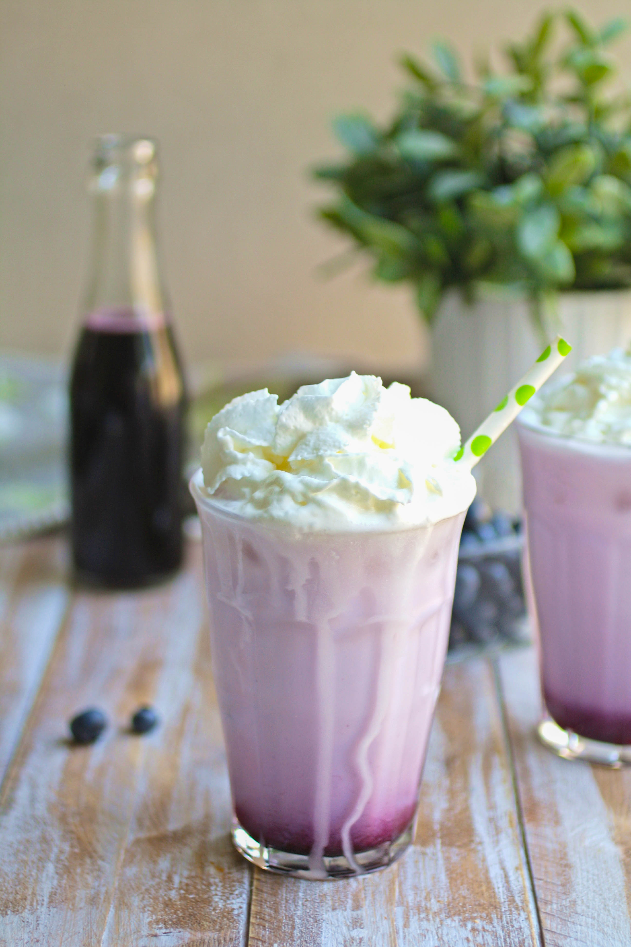 Blueberry Italian Cream Soda drinks are such a fun treat! Blueberry Italian Cream Soda drinks are the perfect indulgence as the weather heats up.