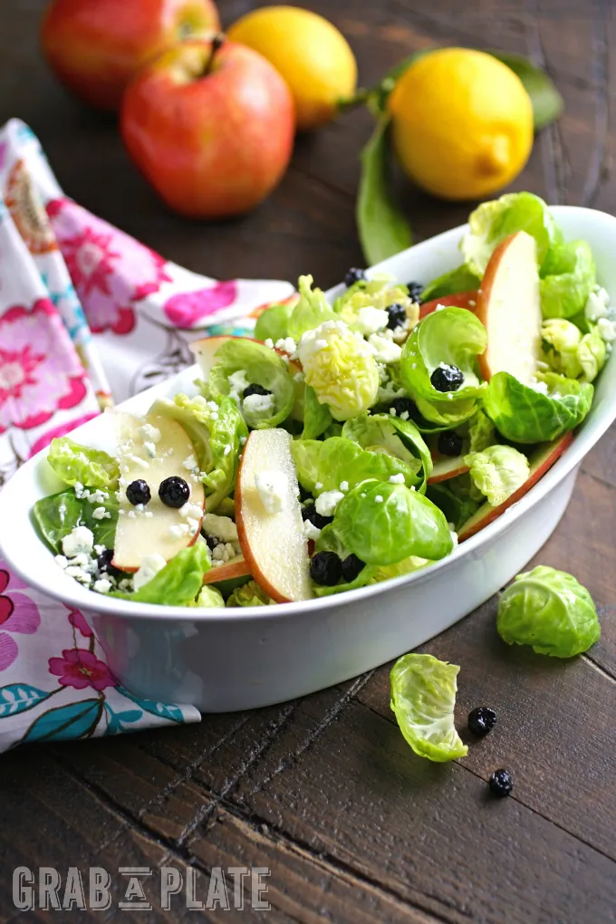 7 Salads That Don’t Include Romaine make great salads for any meal. One for every night of the week: 7 Salads That Don’t Include Romaine!
