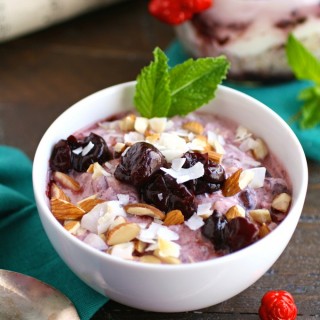 Dig in to a delicious breakfast! Cherry, Almond & Coconut Overnight Oats with Chia makes a great first meal!