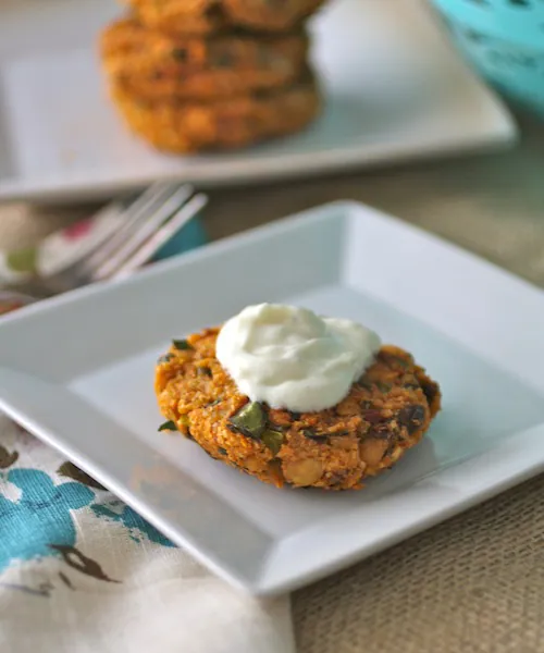 Chickpea-quinoa Burgers with Sun dried tomatoes