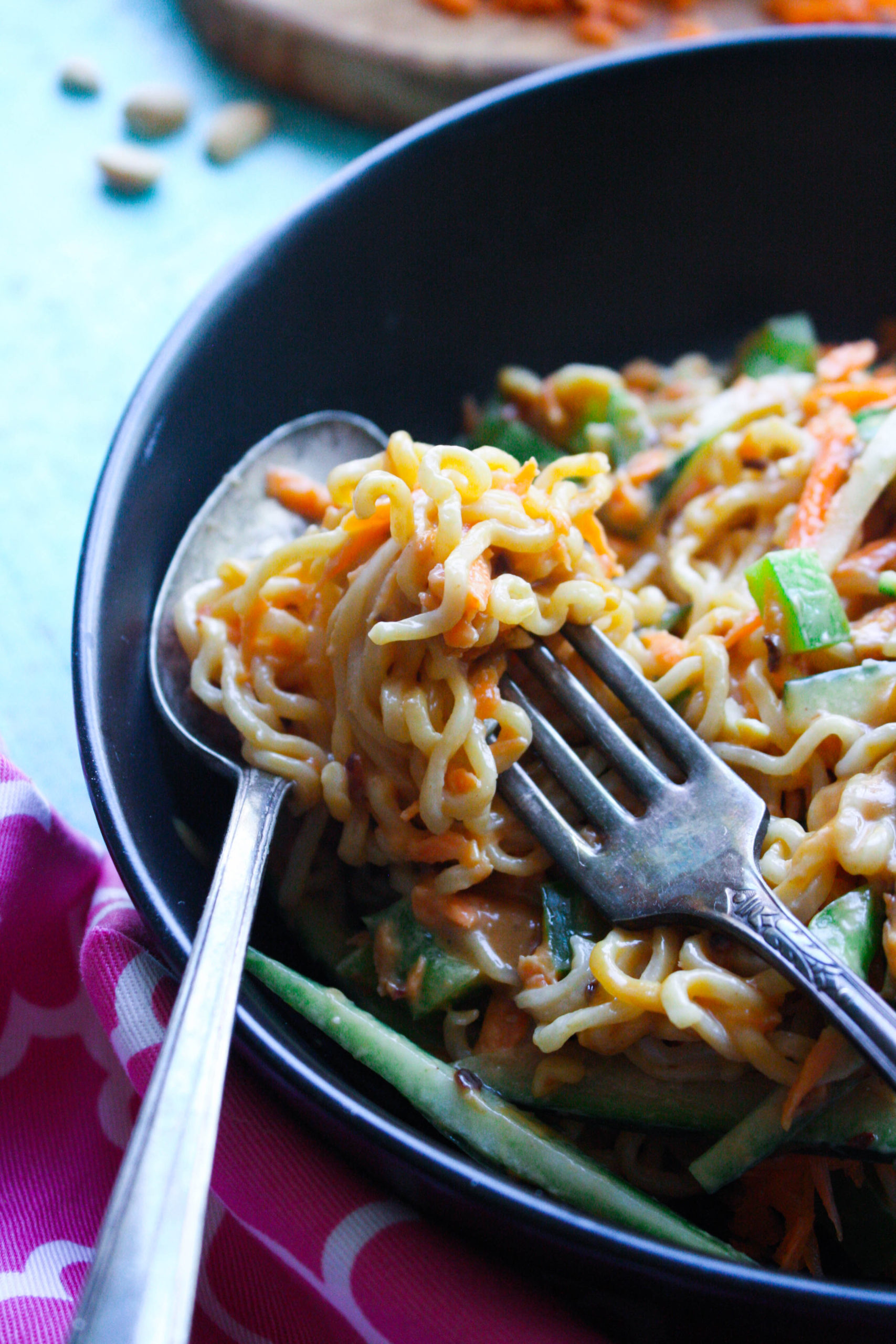 Cold Ramen Noodles with Spicy Peanut Sauce-image