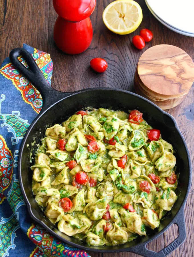 Creamy Skillet Tortellini with Arugula Pesto is a delicious dish. It's so easy to make, too.