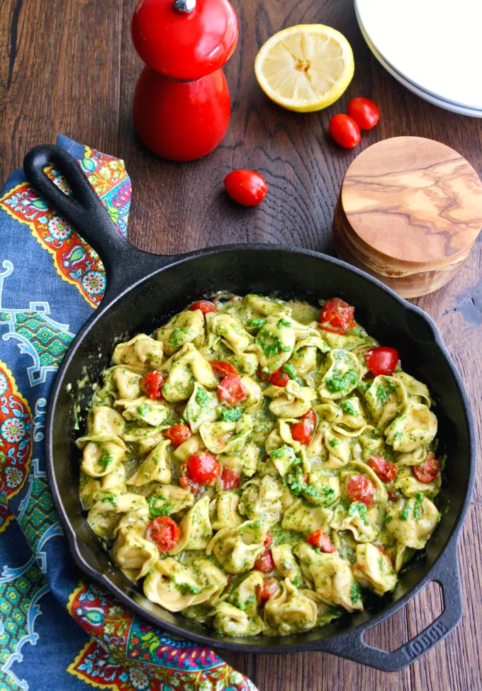 Creamy Skillet Tortellini with Arugula Pesto is a delicious dish. It's so easy to make, too.