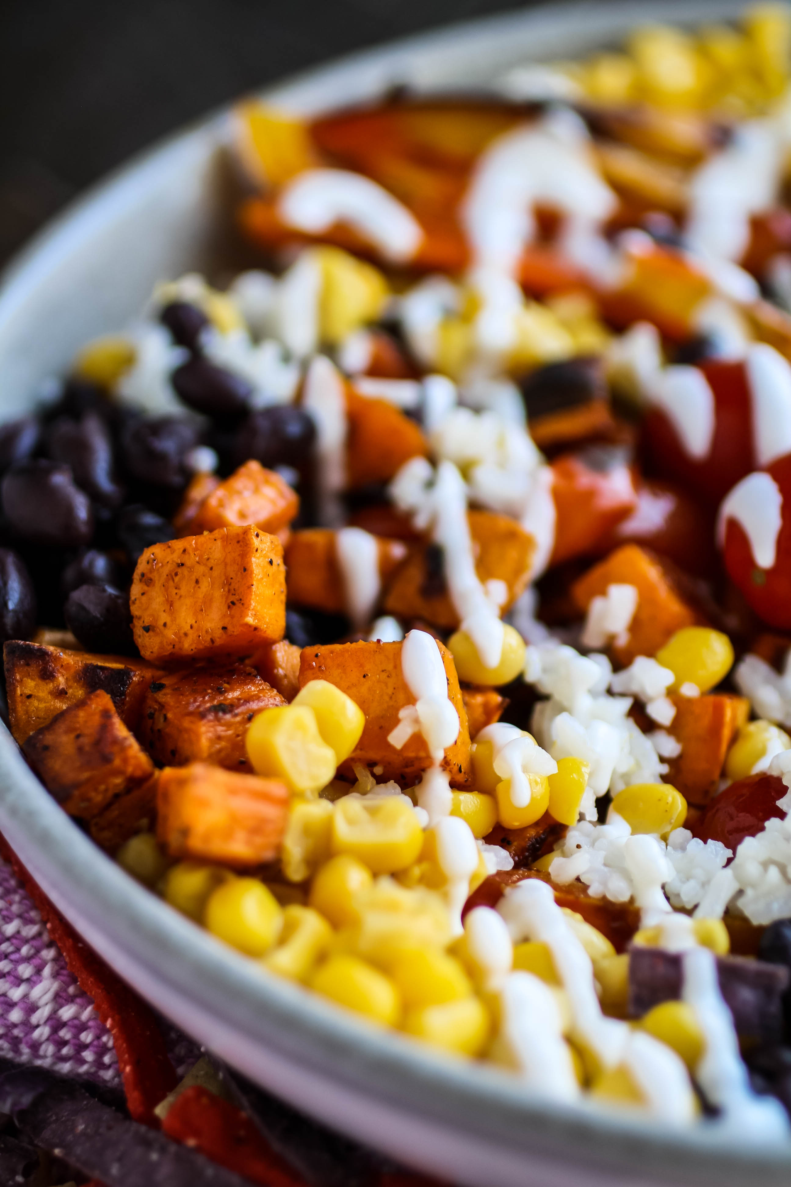 Easy Veggie and Black Bean Pantry Bowls are filling and fabulous! It doesn't take much to put together these tasty Easy Veggie and Black Bean Pantry Bowls!