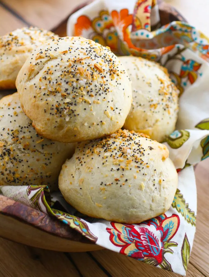Easy Everything Bread Rolls are a treat for any meal. These rolls are so easy to make, too.