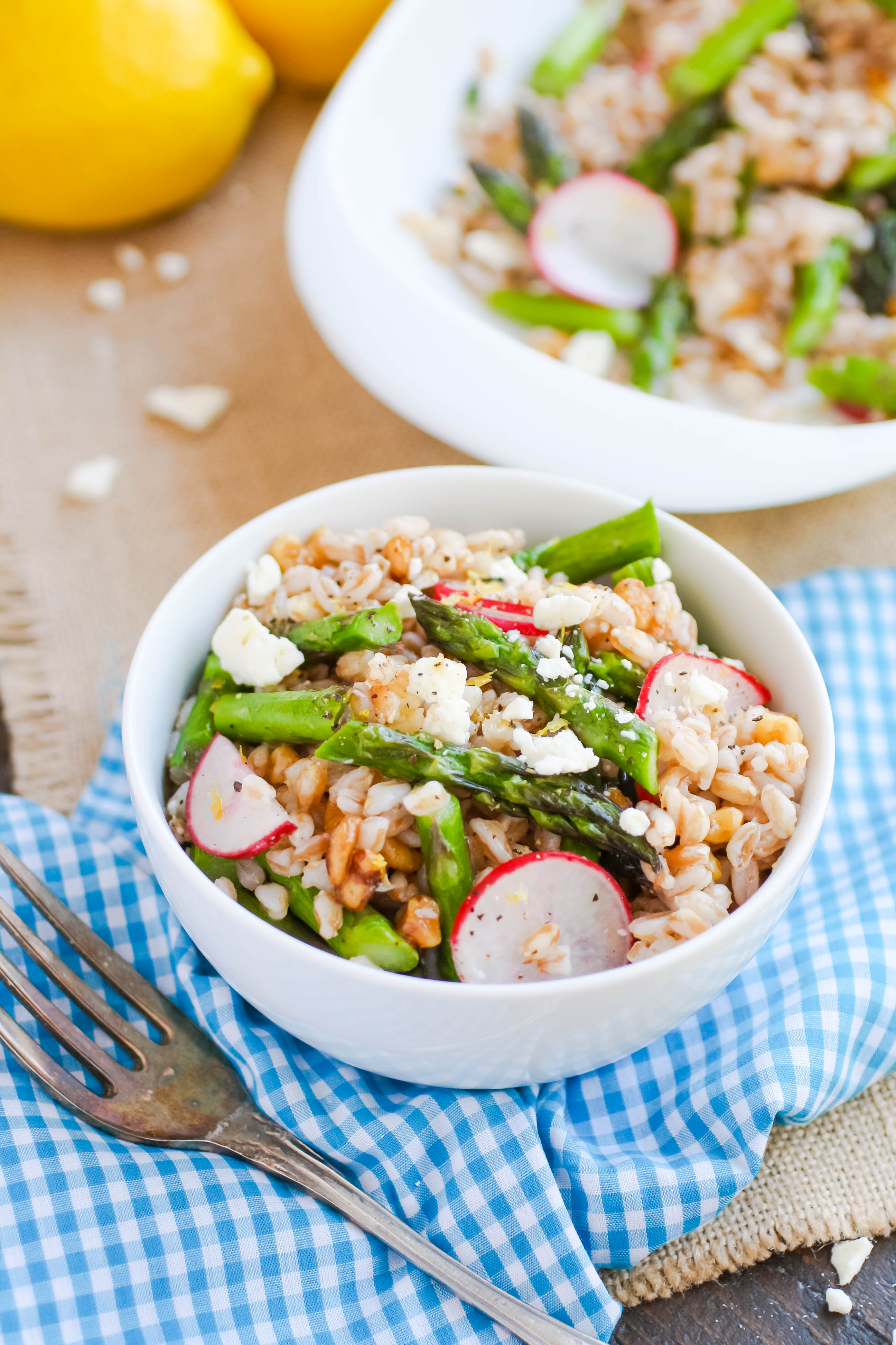 Farro Salad with Asparagus, Radishes & Lemon Vinaigrette is what you'll crave this season! Farro Salad with Asparagus, Radishes & Lemon Vinaigrette is a great salad for the season.