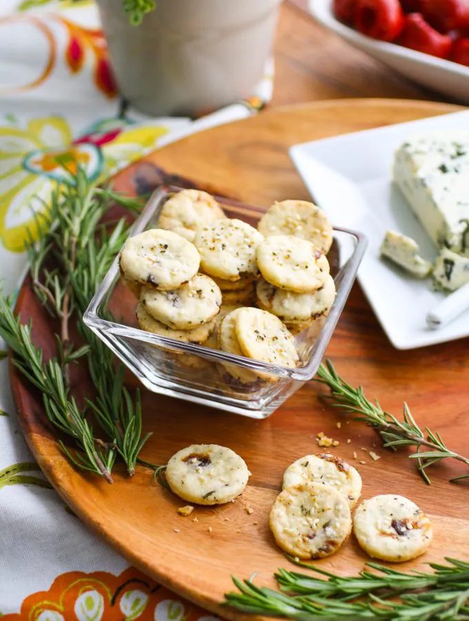 Fig and Rosemary Crackers are buttery and flaky and so easy to make! You'll love these crackers that are so tasty to serve with cheese.