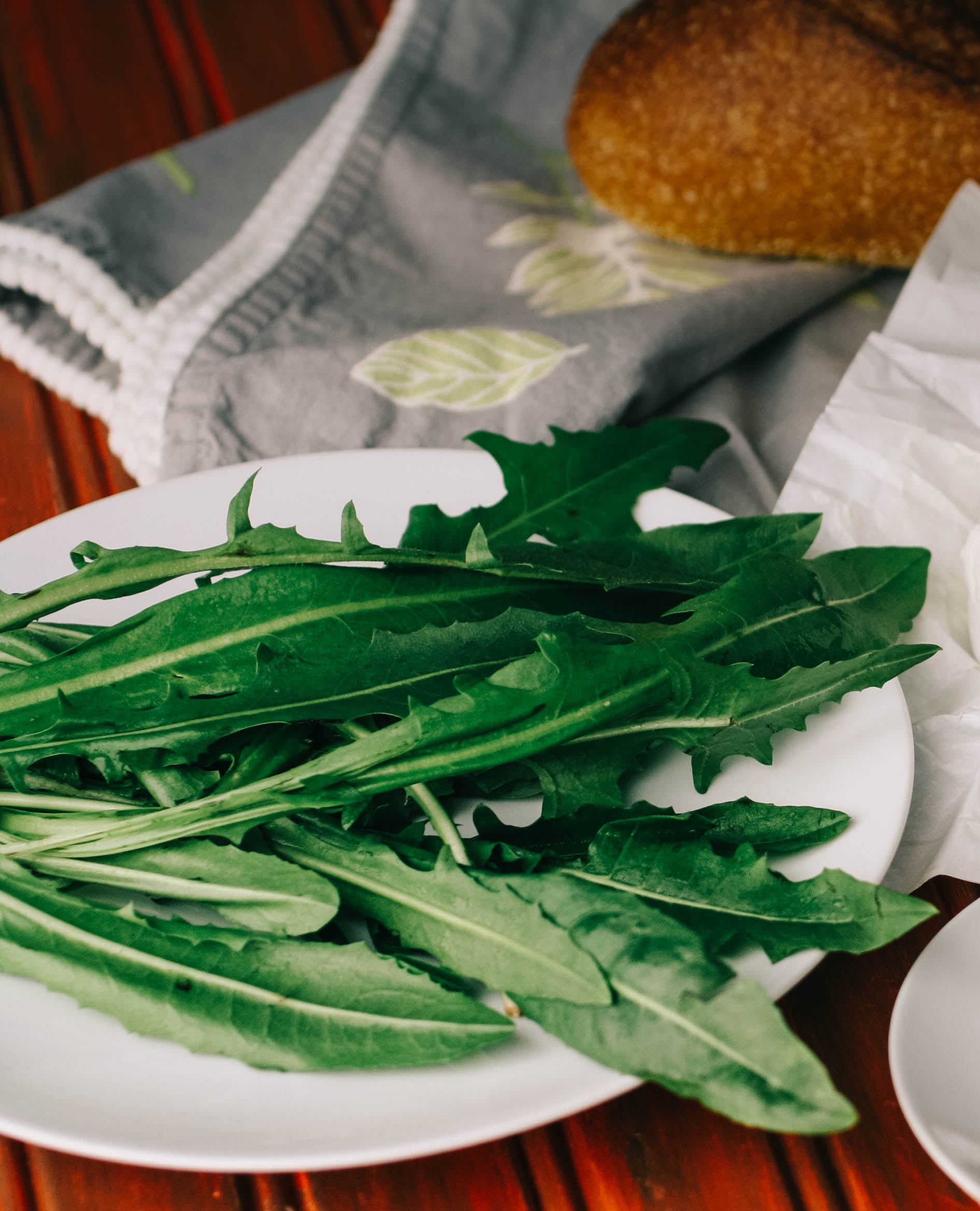 Grilled Brie, Fig Jam, and Dandelion Greens Sandwiches are a fun meal any night of the week. You'll love to sink your teeth into Grilled Brie, Fig Jam, and Dandelion Greens Sandwiches.