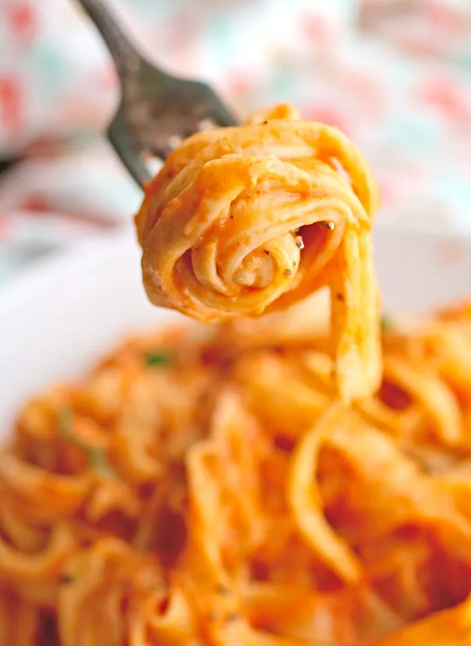 Twirl up every strand of Homemade Pasta (without a machine) with Vodka Sauce!