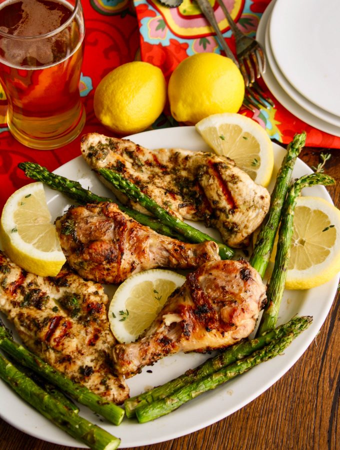 Jerk chicken makes a delicious meal. It's quite easy to make, too.