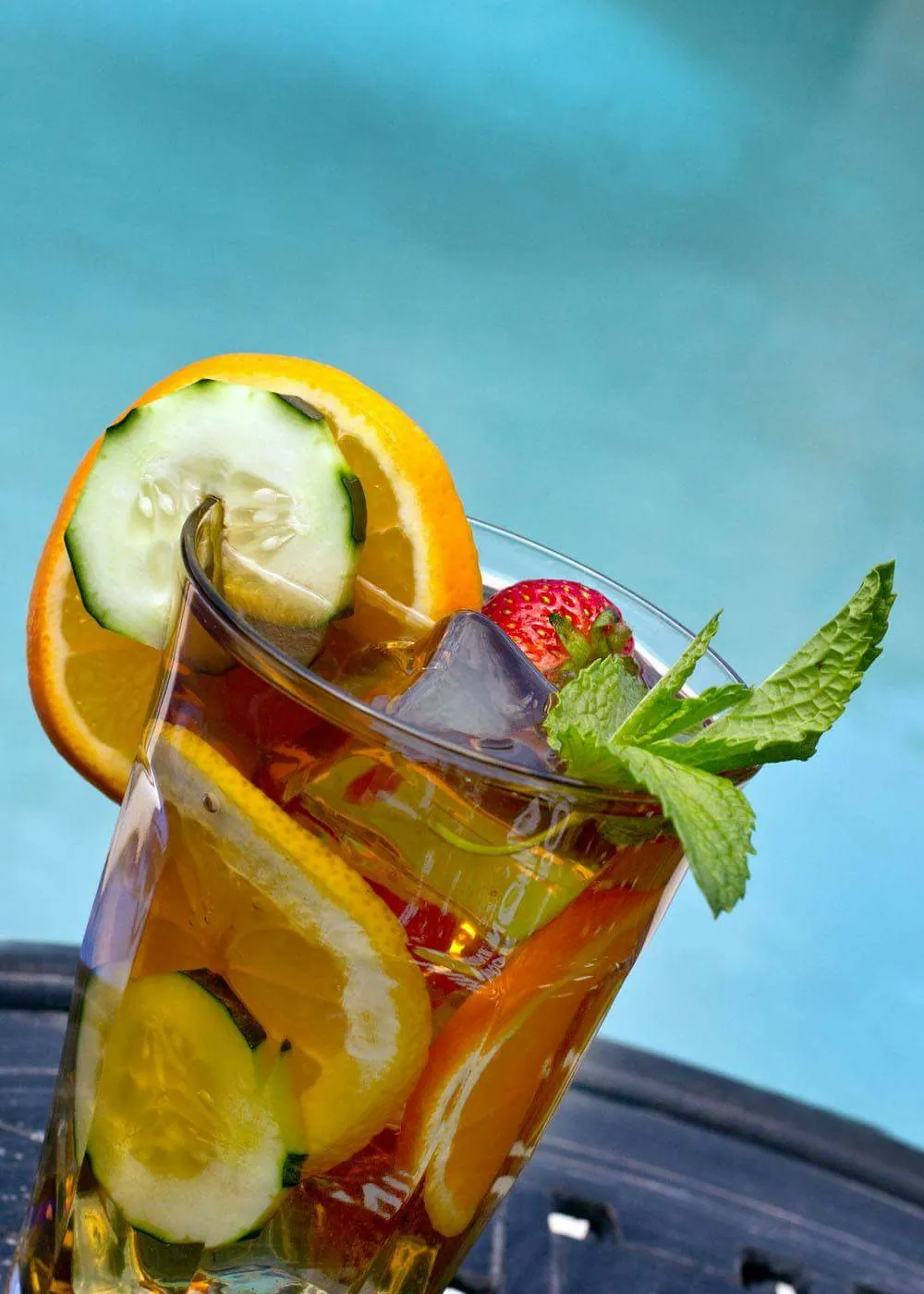Lemon-Bourbon Iced Tea Cocktails are so refreshing for the summer season. Sit back, relax, and enjoy the sipping!