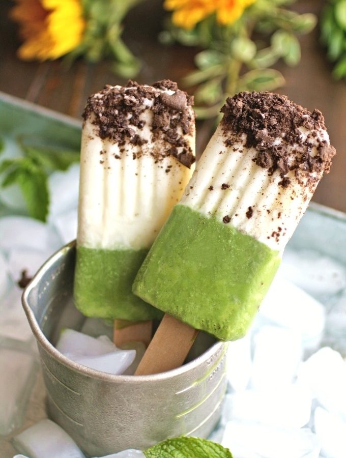 Take a bite of a Minty Grasshopper Frozen Yogurt Pop -- a healthier treat that tastes amazing!