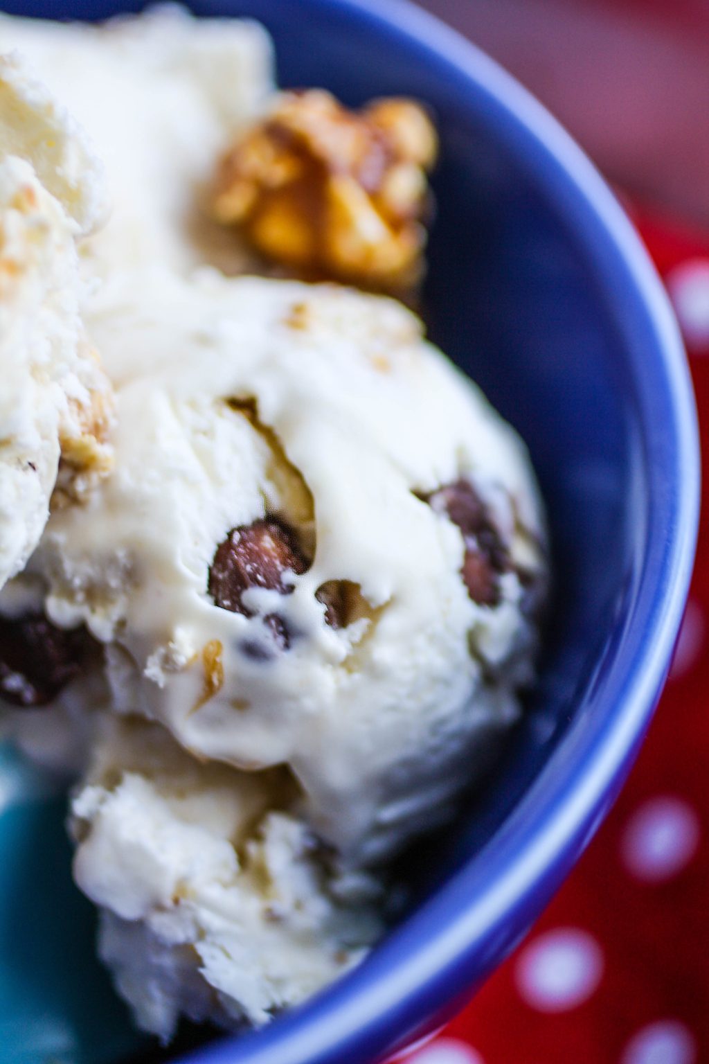 No Churn Cracker Jack Ice Cream with ChocolateCovered Peanuts