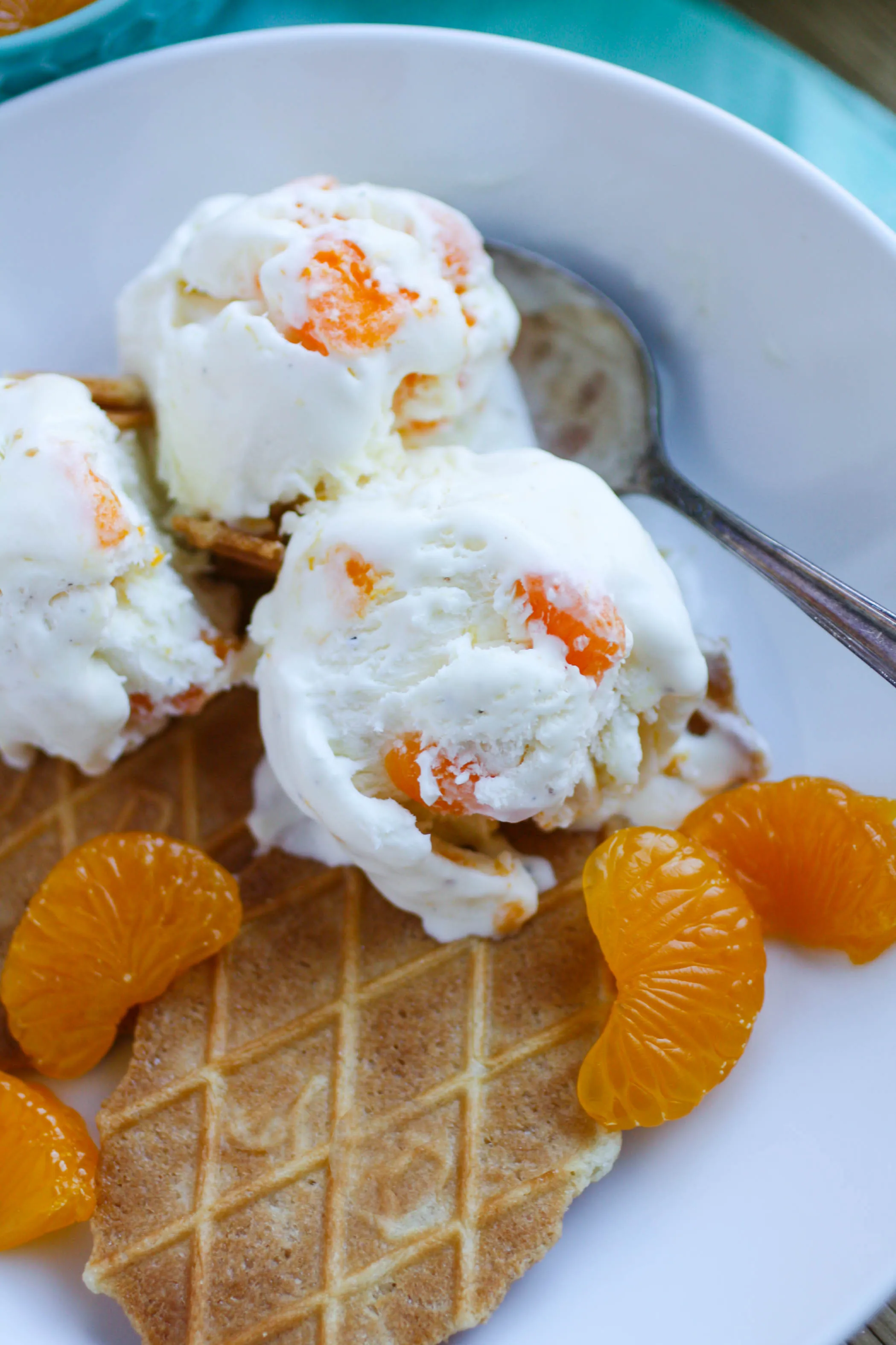 No Churn Orange-Cardamom Ice Cream is a great way to start the weekend! You'll love this tasty and easy-to-make dessert!