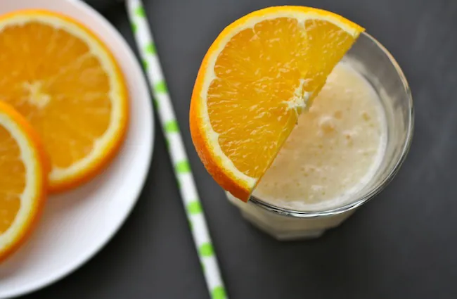 Enjoy fresh Orange Juice & Ginger Smoothies