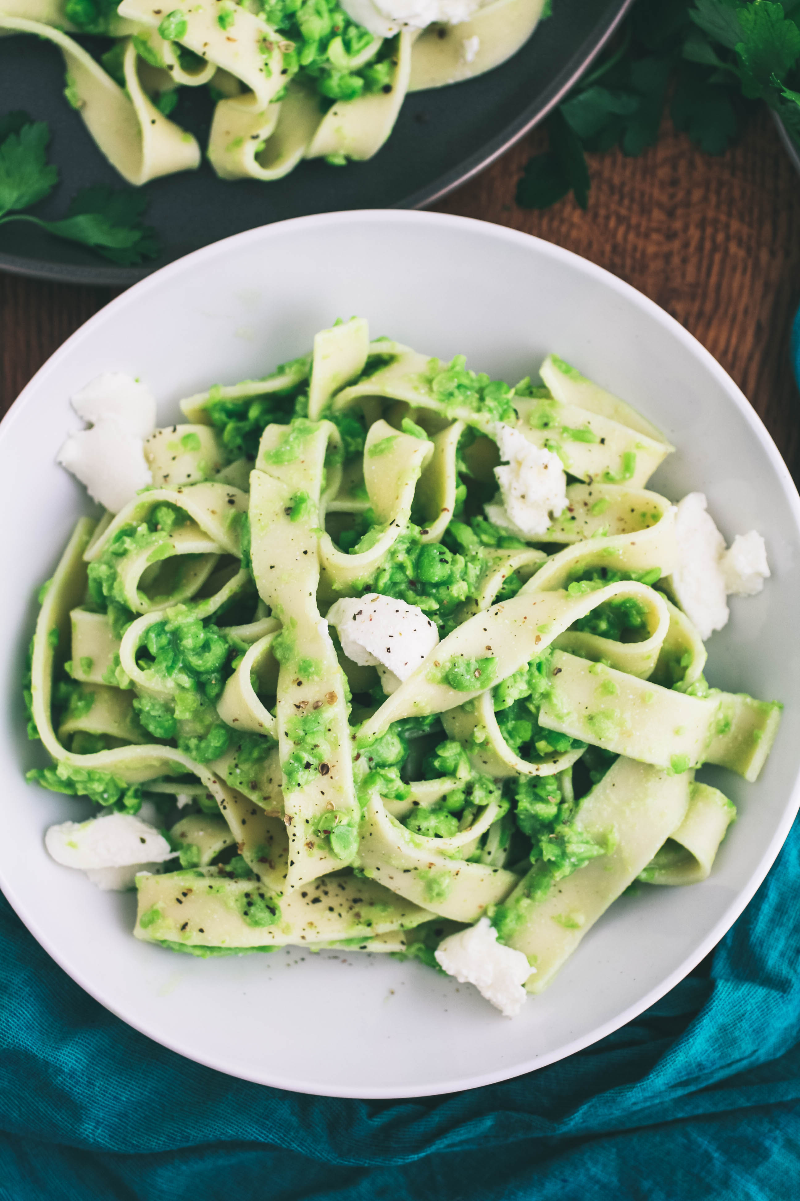 Pasta with Smashed Peas and Ricotta is a flavorful and fabulous pasta dish that's easy to make! You'll love Pasta with Smashed Peas and Ricotta for a flavorful meal.