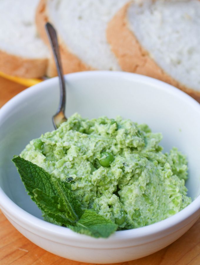 Pea and Ricotta Spread is the perfect springtime appetizer. You'll love Pea and Ricotta Spread for any get together.