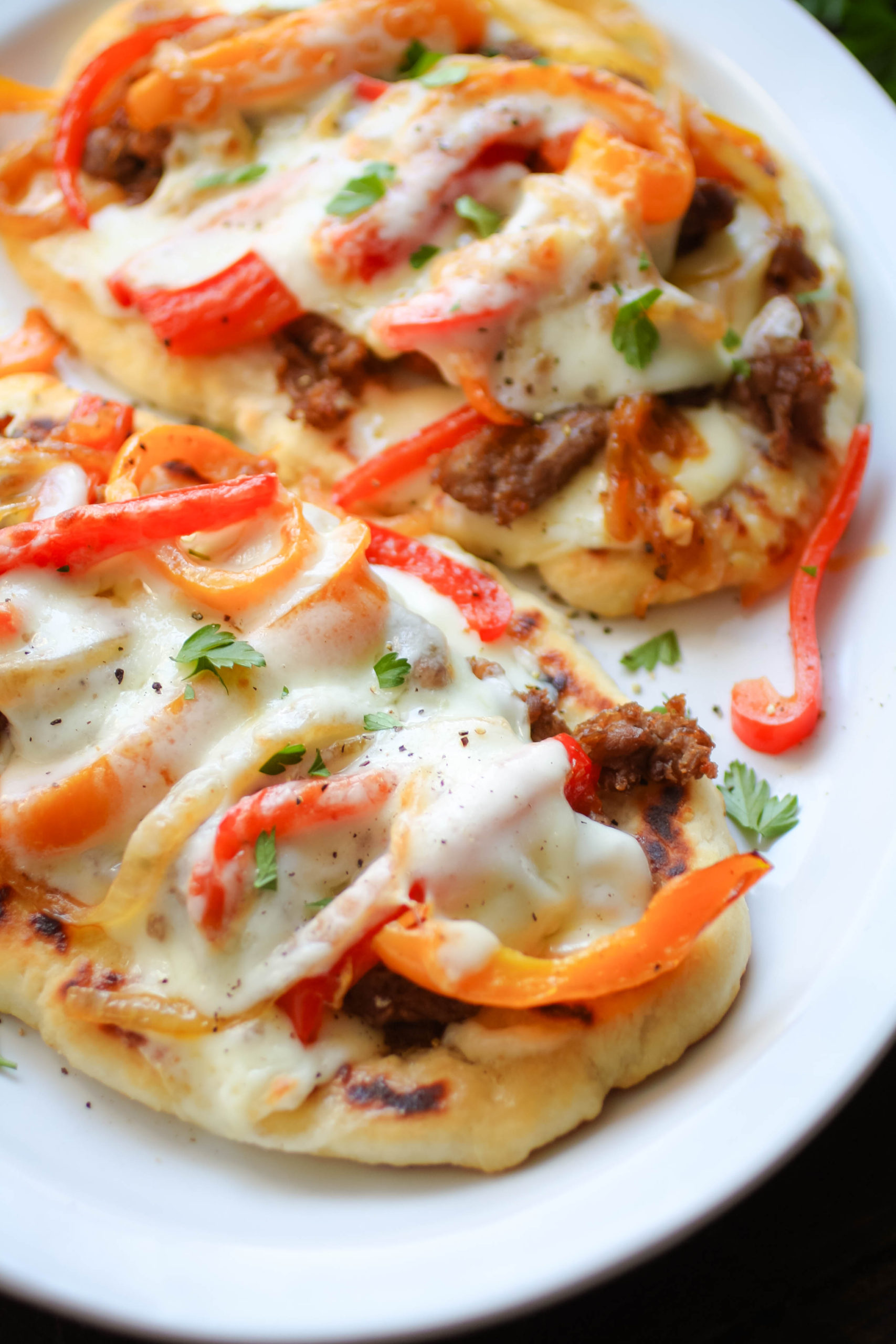 Easy Philly Cheesesteak Flatbreads make a great meal. Easy Philly Cheesesteak Flatbreads are easy to make.