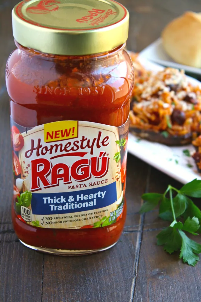 Ragu Homestyle Thick & Hearty Traditional Pasta Sauce is perfect for Orzo & Olive Stuffed Portobello Mushrooms!