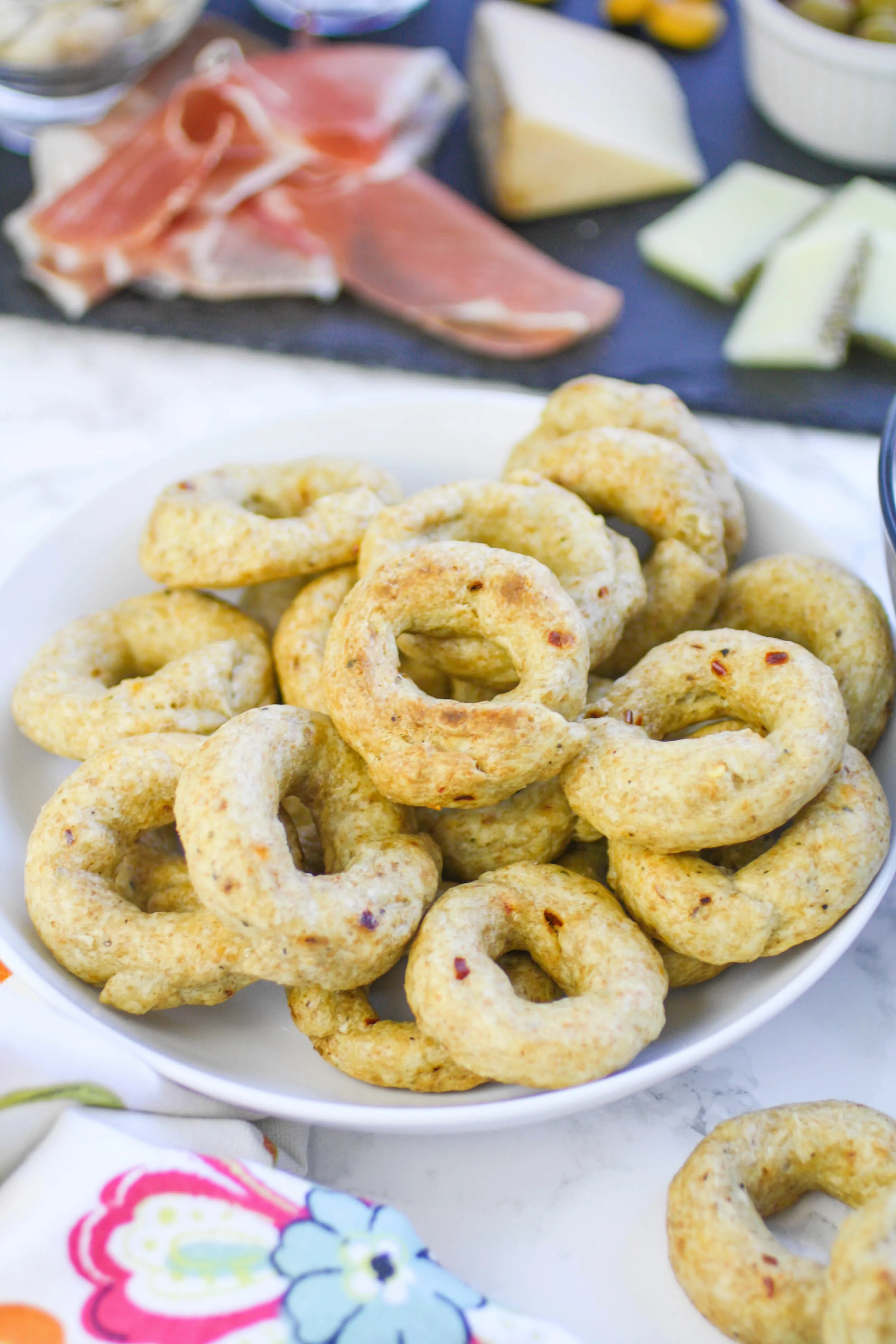Red Pepper Italian Taralli (Breadstick Rings) make great snacks! Serve Red Pepper Italian Taralli (Breadstick Rings) with salad, antipasto, or on their own! You'll enjoy these Red Pepper Italian Taralli (Breadstick Rings) snacks.