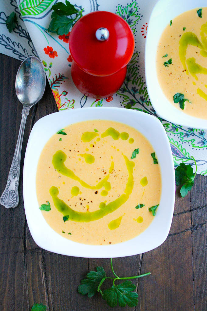 Roasted Butternut Squash & Fennel Soup with Parsley Oil is a delightful soup. You'll adore this Roasted Butternut Squash & Fennel Soup with Parsley Oil.