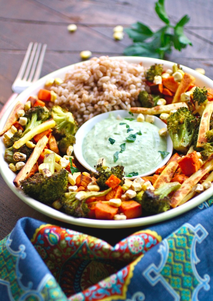 This dish has it all: it's healthy, easy to make, filling, and there's no fuss when it's time to clean up: Roasted Vegetables and Farro Green Goddess Bowl recipe.