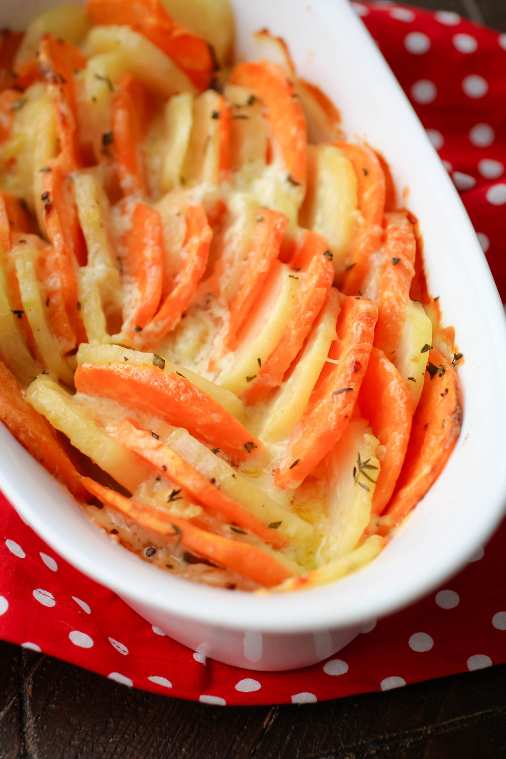 Scalloped Yukon Gold Sweet Potatoes is a fabulous side dish with visual appeal!