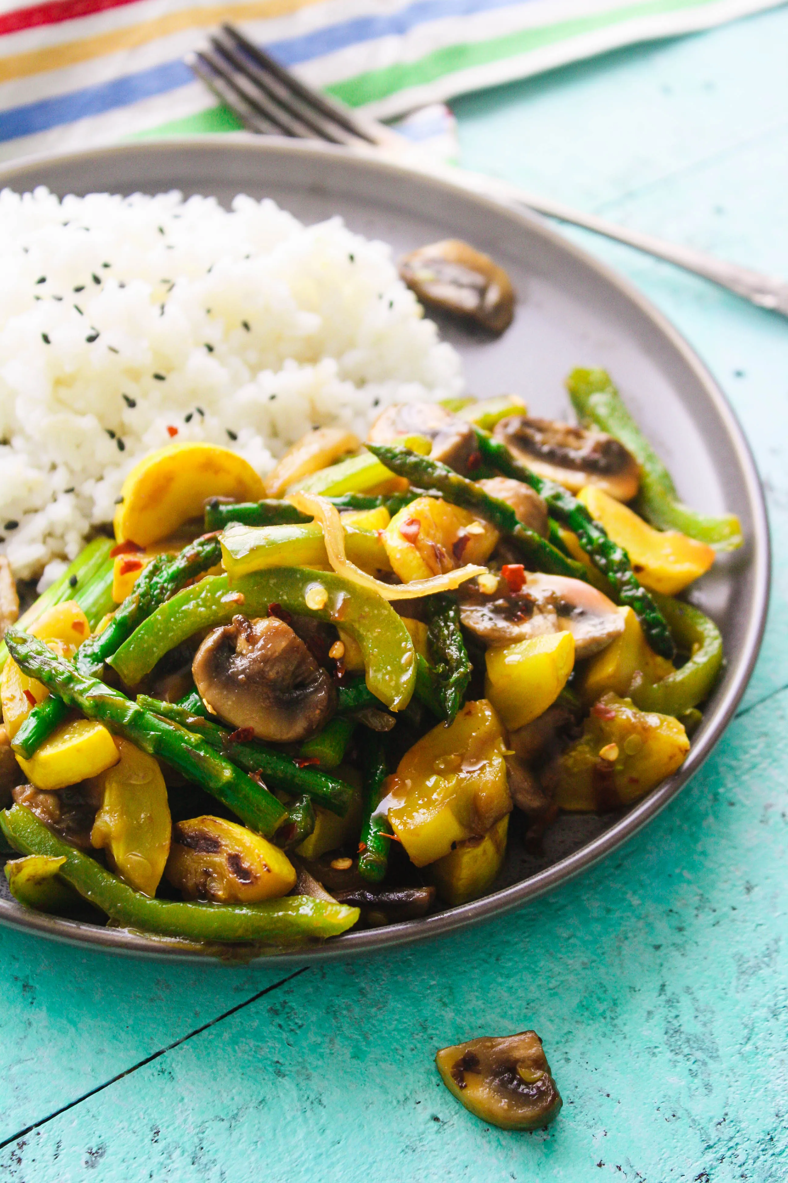 Simple Sweet & Spicy Vegetable Stir Fry is a tasty meatless meal. You'll enjoy Simple Sweet & Spicy Vegetable Stir Fry any night of the week! 