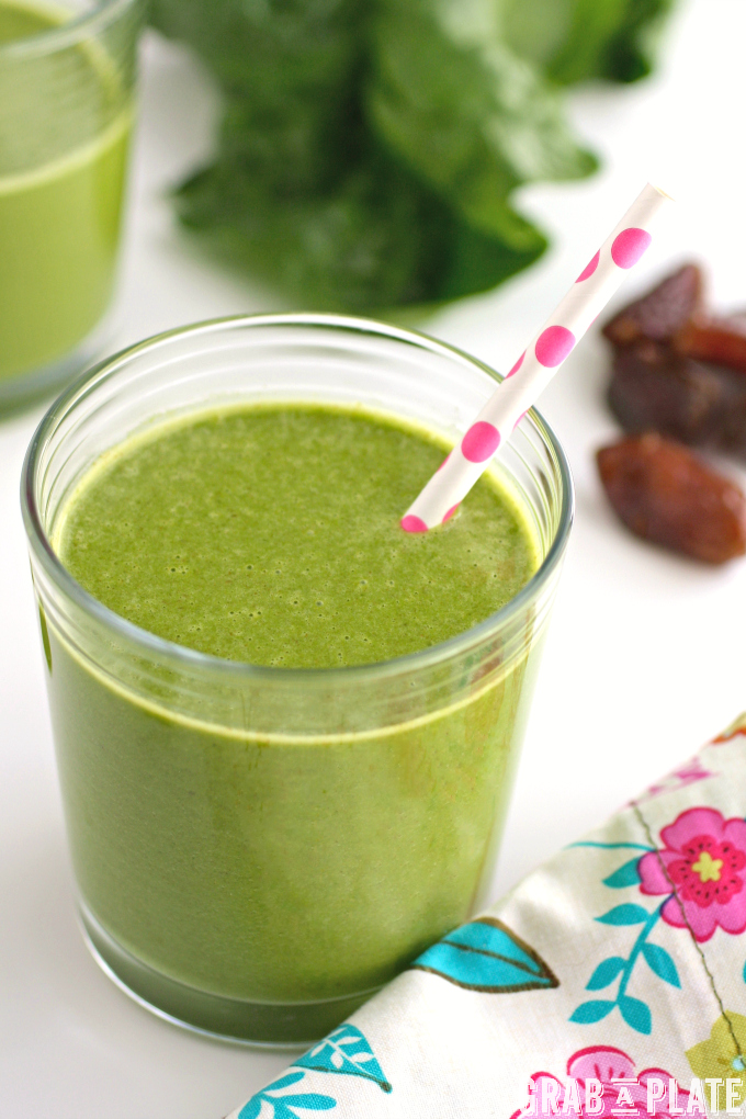 It's easy to make tasty, healthy smoothies at home, like these Green Date-Nut Smoothies!