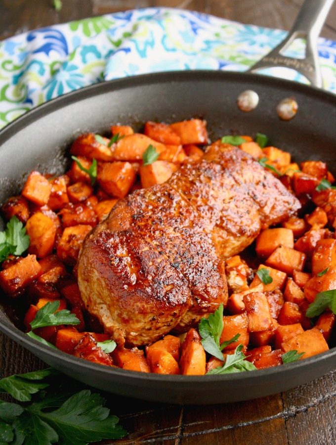 Quick, easy and just 4 ingredients, Sriracha-Roasted Pork with Sweet Potatoes is an amazing dish!