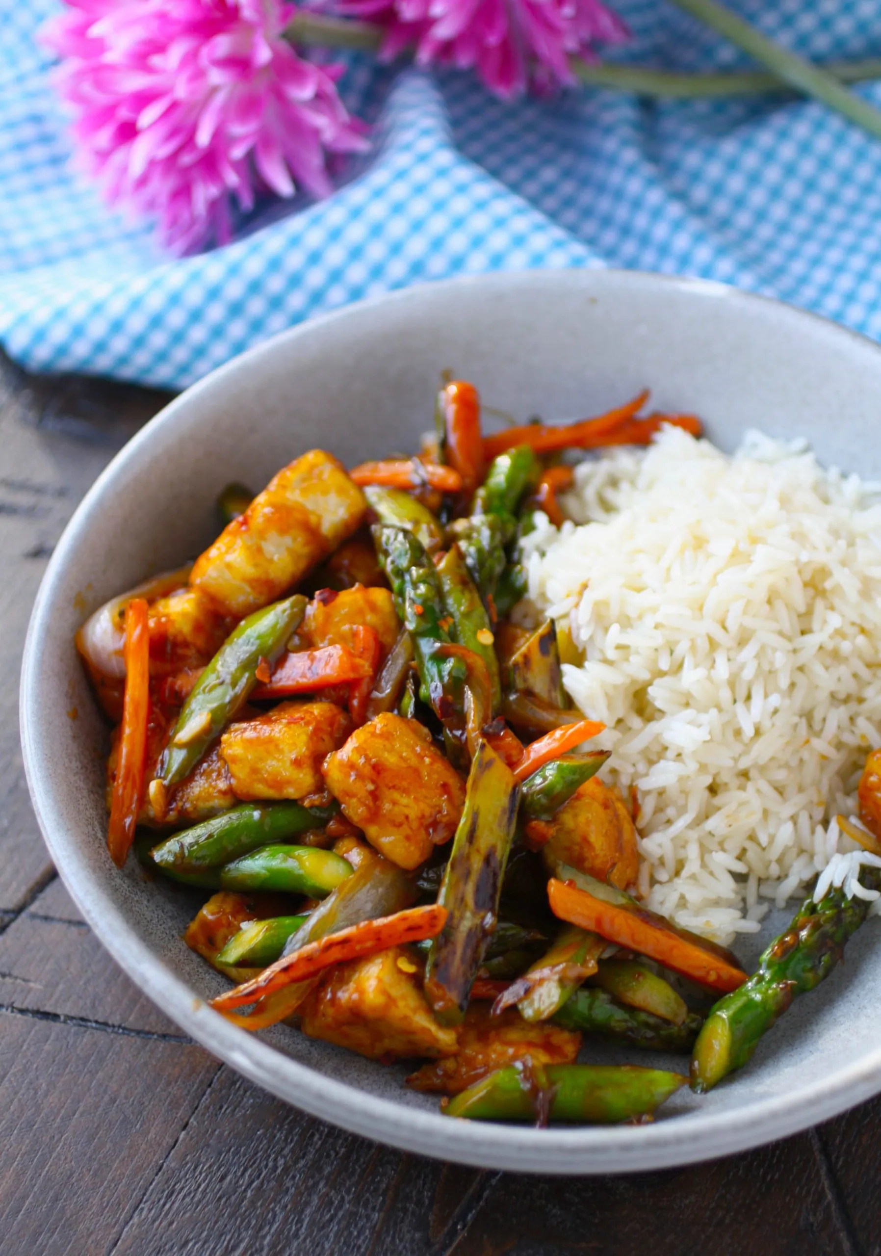 Stir-Fried Tofu and Vegetables is filling, colorful, and flavorful!