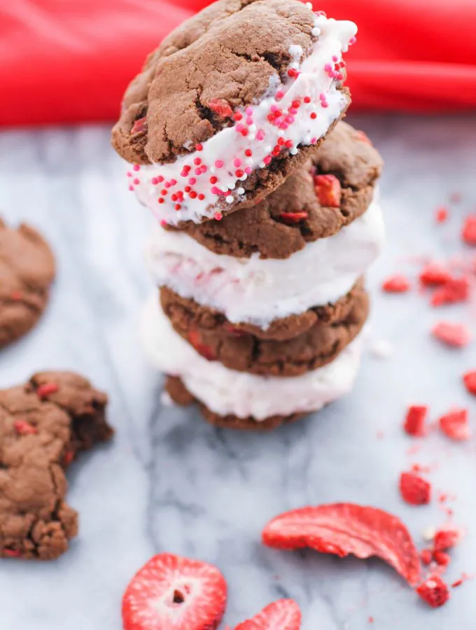 Strawberry-Nutella Cookie Ice Cream Sandwiches are such a fun treat! You'll love these Strawberry-Nutella cookies, and the ice cream sandwiches.