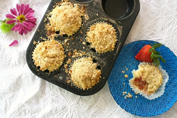 Strawberry-Rhubarb Almond Streusel Muffins are easy to bake. This is the perfect time of year to use fresh rhubarb!