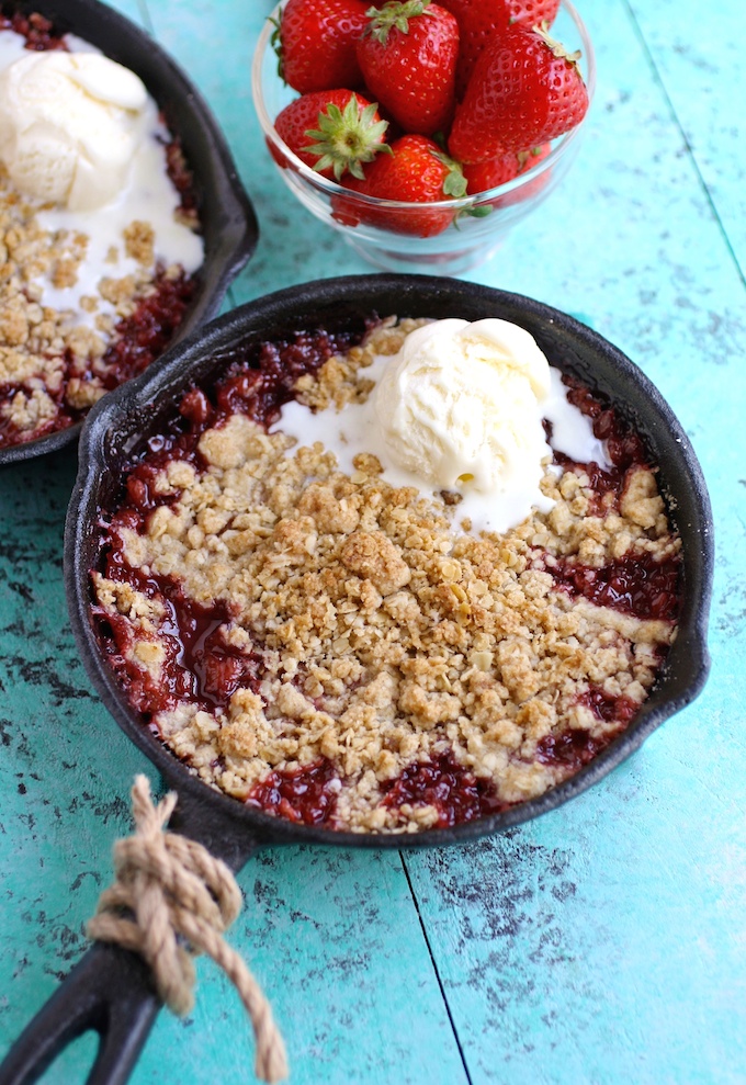Strawberry-Rhubarb Crumble for Two