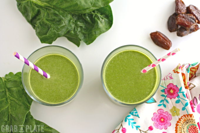 Homemade smoothies are the best! These Green Date-Nut Smoothies taste amazing!