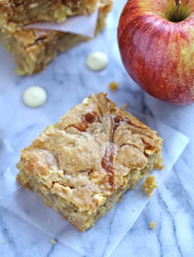 Perfect for the fall season: Caramel Apple and White Chocolate Chip Blondies!