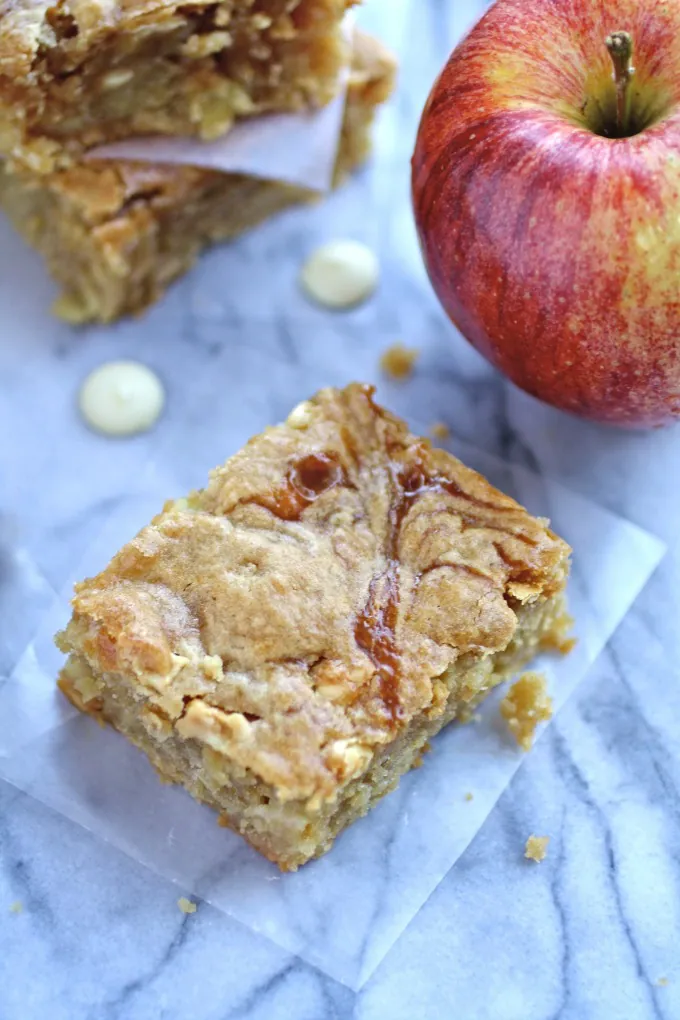 Perfect for the fall season: Caramel Apple and White Chocolate Chip Blondies!