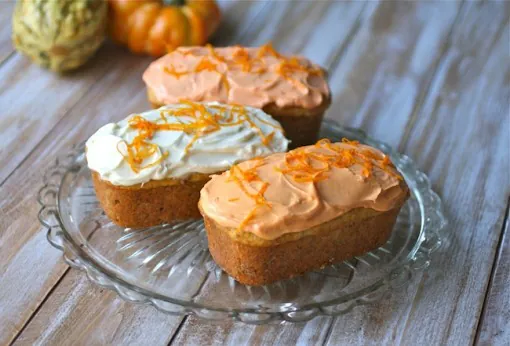 Mini Kahlua Pumpkin Spice Cakes with Cream Cheese Frosting