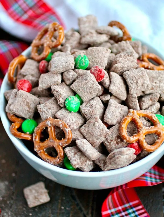 What a fun treat for the holidays: Chocolate-Cinnamon Reindeer Chow is perfect for parties and get togethers!